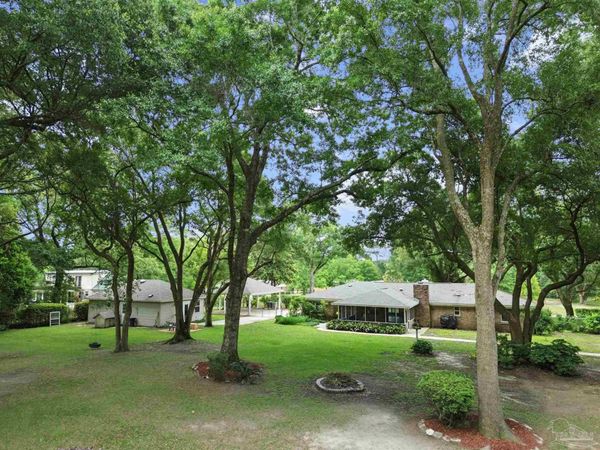 3338 Pursell Ln, Pensacola, FL 32526