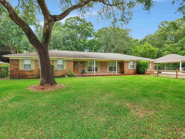 3338 Pursell Ln, Pensacola, FL 32526
