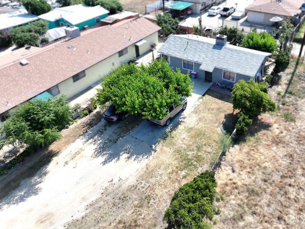 443 Glenwood Street, Delano, CA 93215