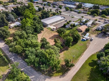 7921 State Highway 99e, Los Molinos, CA 96055 Photo