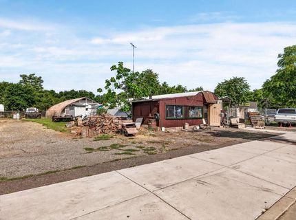 7921 State Highway 99e, Los Molinos, CA 96055 Photo