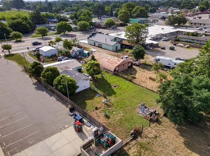 7921 State Highway 99e, Los Molinos, CA 96055 Photo