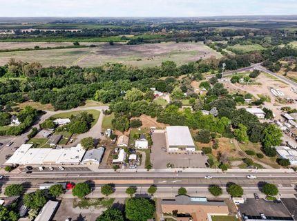 7921 State Highway 99e, Los Molinos, CA 96055 Photo