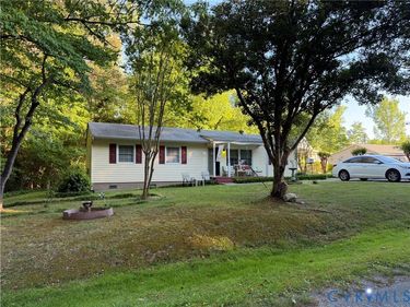 4215 Peppertown Road , Mechanicsville, VA 23111