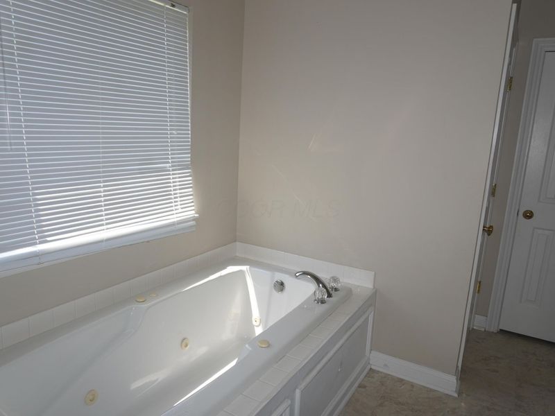6263 Presidential, Columbus, OH 43231 Photo 25