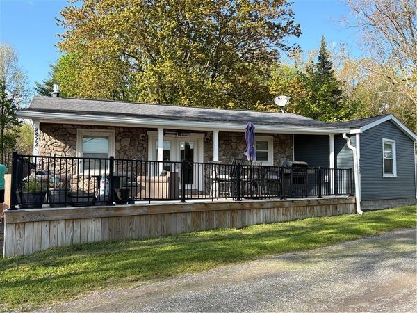 8522 W Buckingham Street , Honeoye, NY 14471