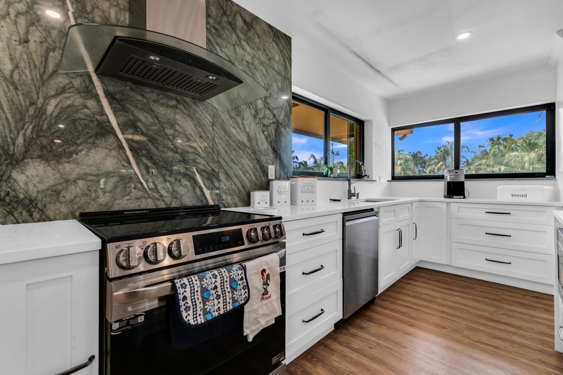 17914 SW 83rd Court, Palmetto Bay, FL 33157 Photo
