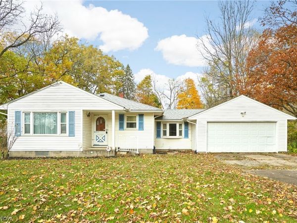 2941 Sweitzer Road , Uniontown, OH 44685