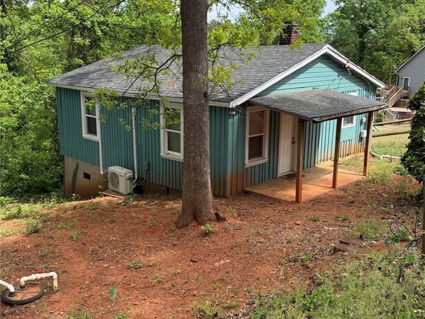300/292 N Meridian Street , Rutherfordton, NC 28139