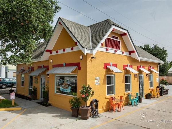 9207 W ST. BERNARD Highway, Chalmette, LA 70043