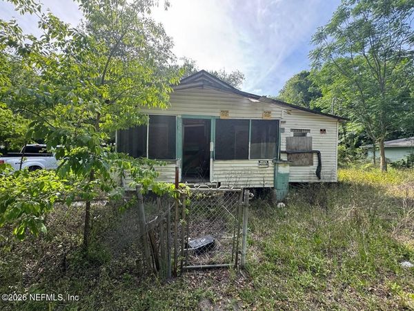 111 CEDAR Avenue, Palatka, FL 32177
