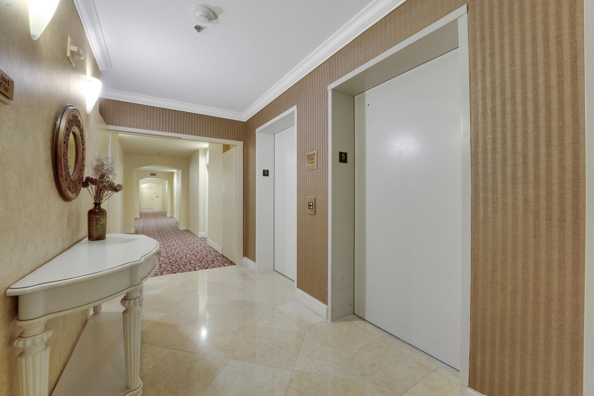 616 Clearwater Park Road, Unit 513, West Palm Beach, FL 33401 Photo