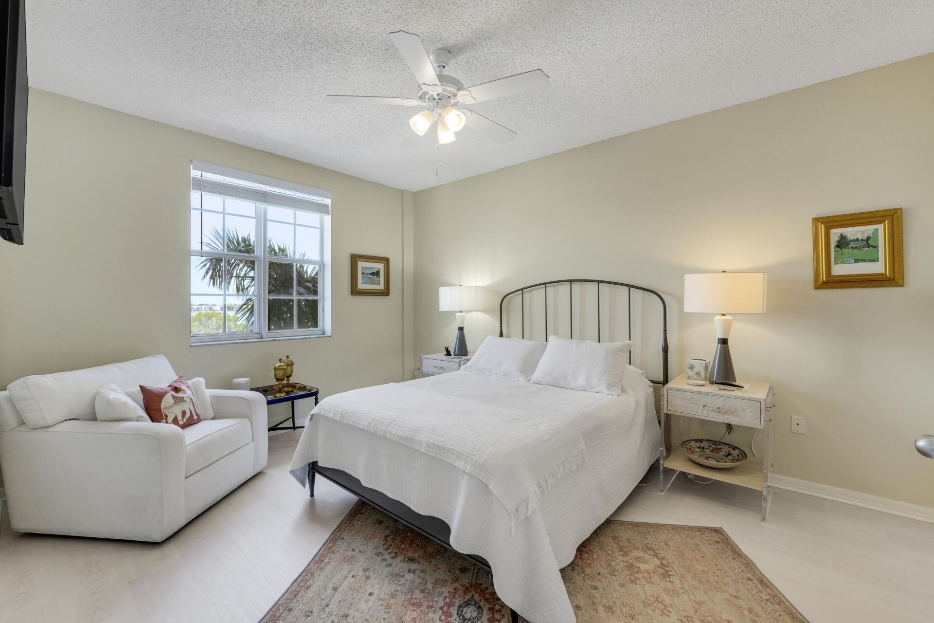 616 Clearwater Park Road, Unit 513, West Palm Beach, FL 33401 Photo