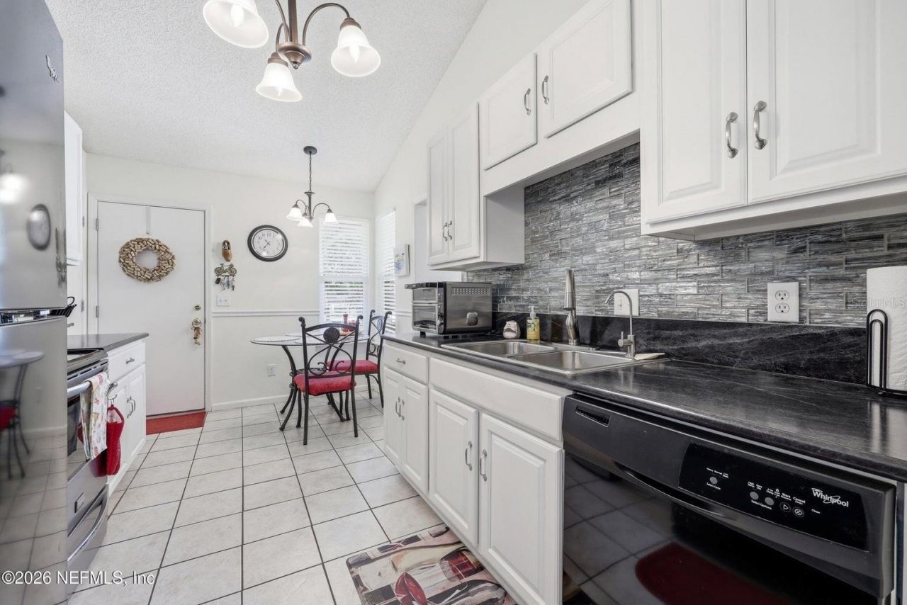 5327 Racoon Ridge Court , Jacksonville, FL 32258 Photo