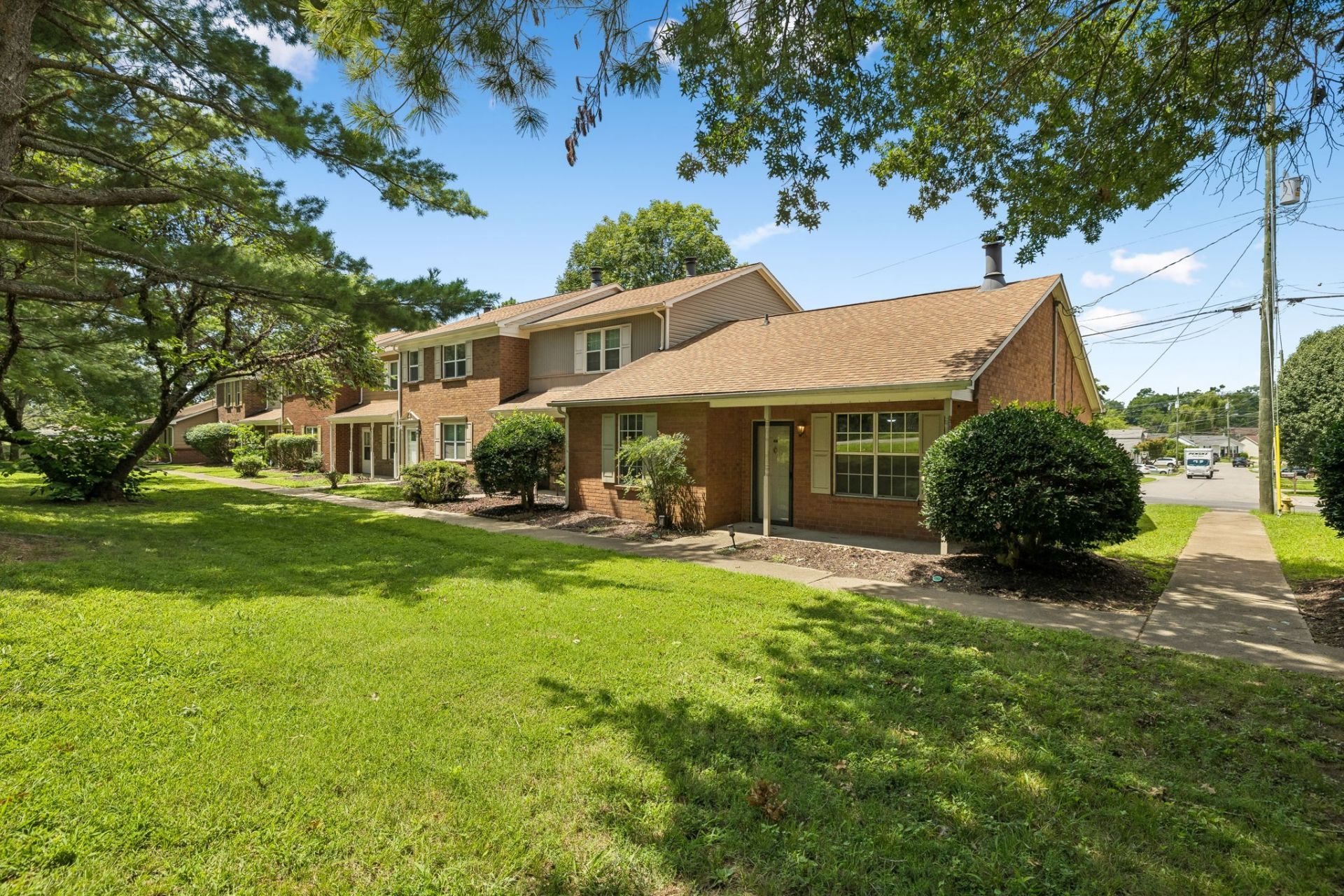 430 Walton Ferry Rd, Unit 1607, Hendersonville, TN 37075 Main Photo