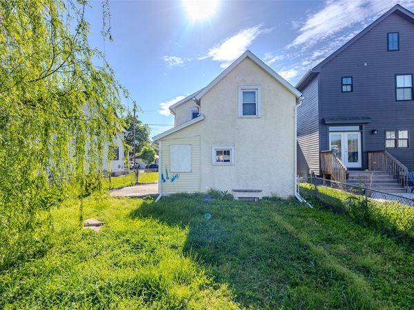 1812 SE 2nd Street, Des Moines, IA 50315