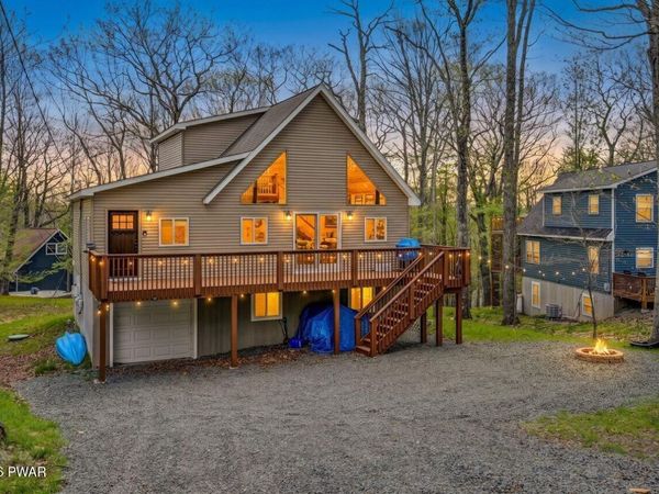 1013 Ski Bluff Terrace, Lake Ariel, PA 18436