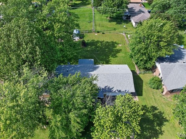 273 Farmers Lane , Lebanon, MO 65536