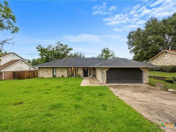 3702 Valley View Drive , Temple, TX 76502