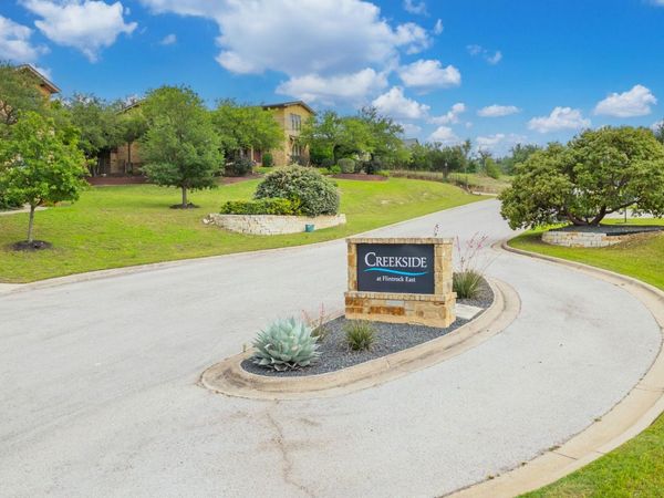 105 Stephanie LN, Lakeway, TX 78738