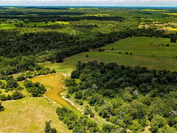 12035 E Highway 79, Gause, TX 77857