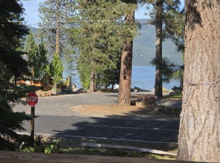 1401 Peninsula Drive, Lake Almanor, CA 96137 Photo