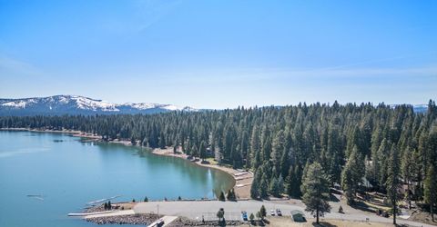 1401 Peninsula Drive, Lake Almanor, CA 96137 Photo