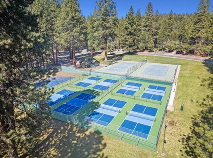 1401 Peninsula Drive, Lake Almanor, CA 96137 Photo
