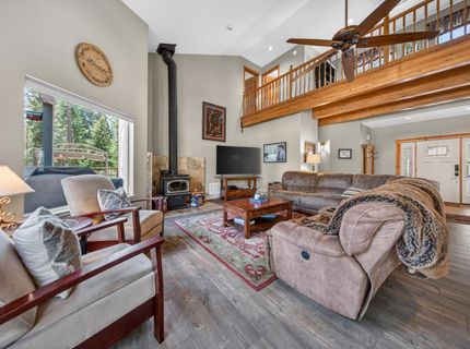 1401 Peninsula Drive, Lake Almanor, CA 96137 Photo