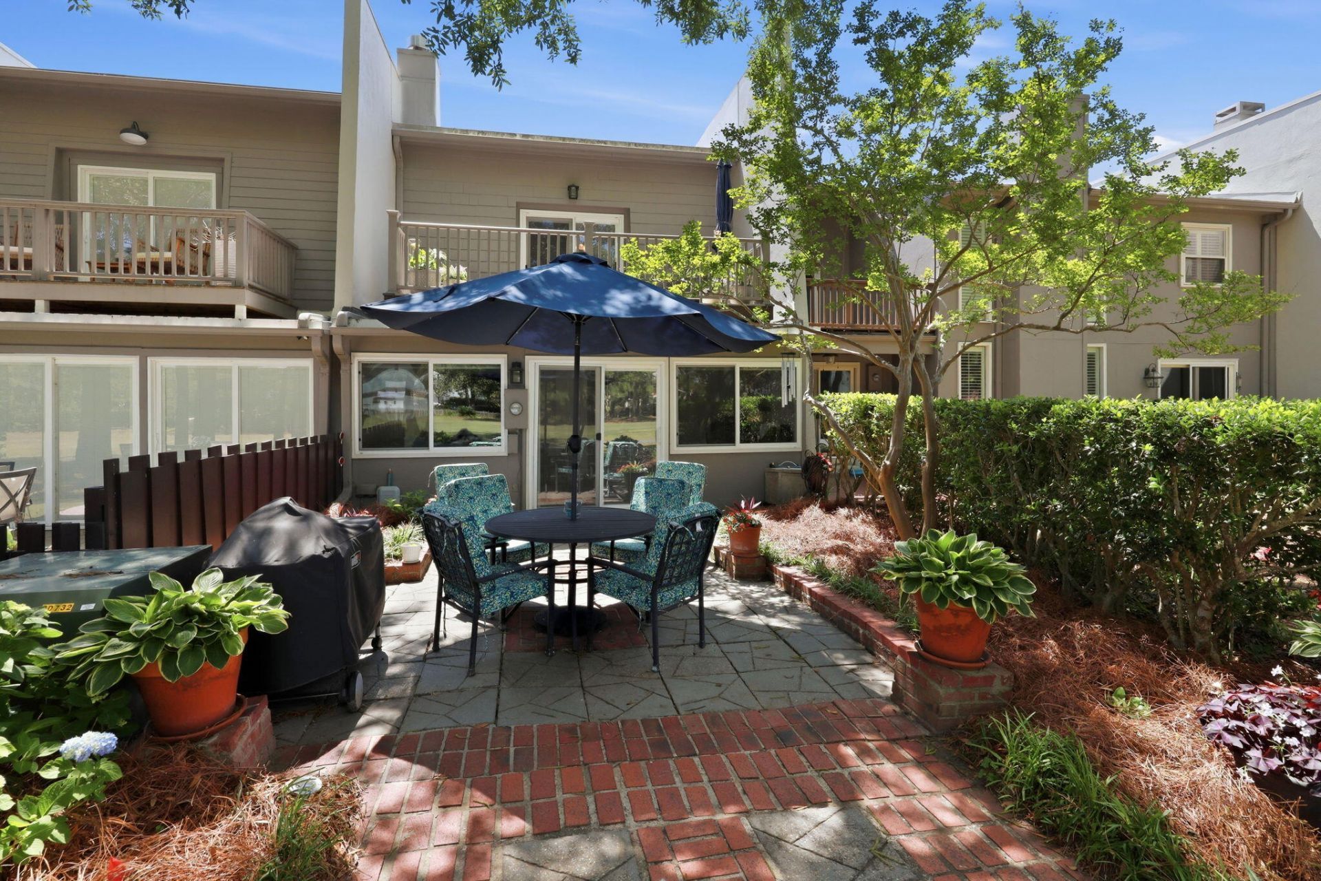 1004 Ventura Place Photo 17
