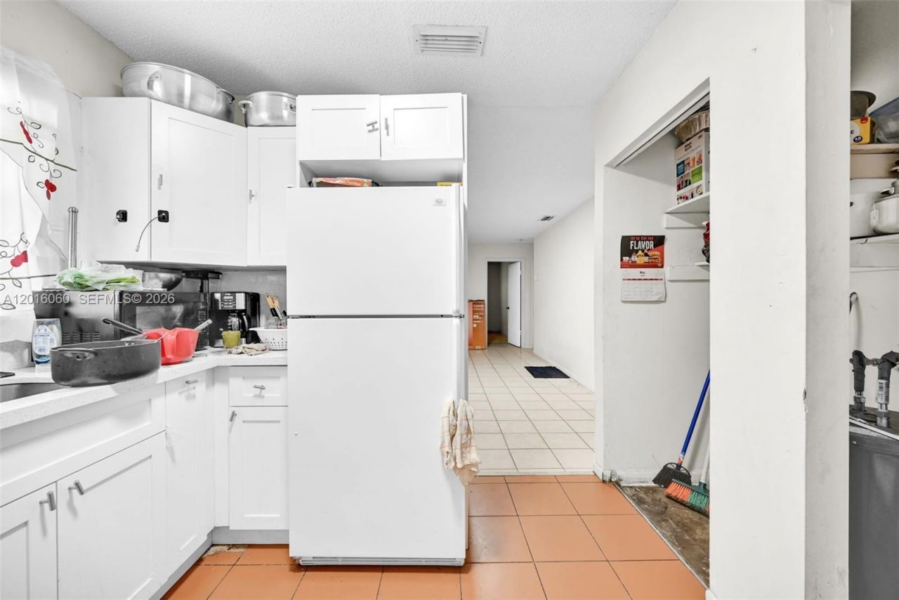 2352 NW 102nd St , Miami, FL 33147 Photo