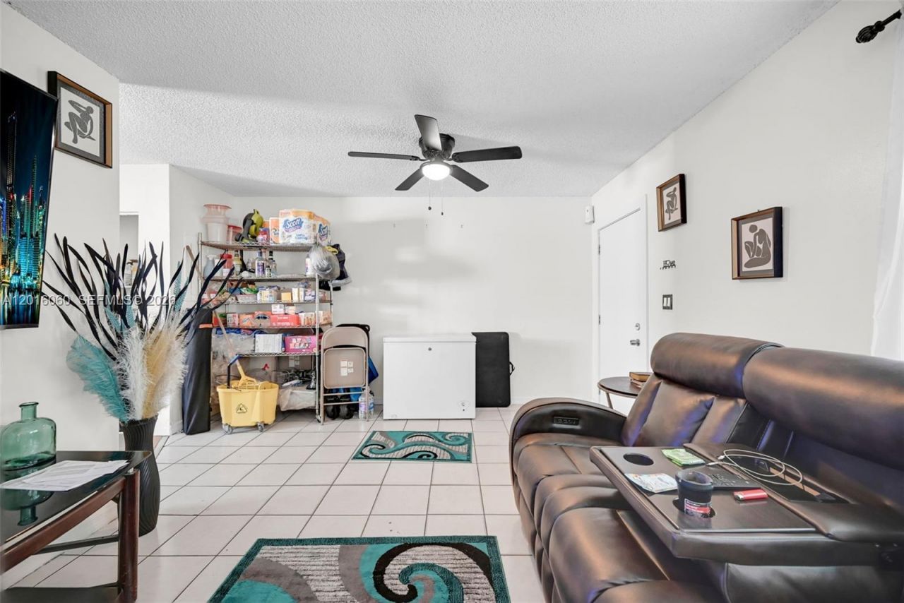 2352 NW 102nd St , Miami, FL 33147 Photo