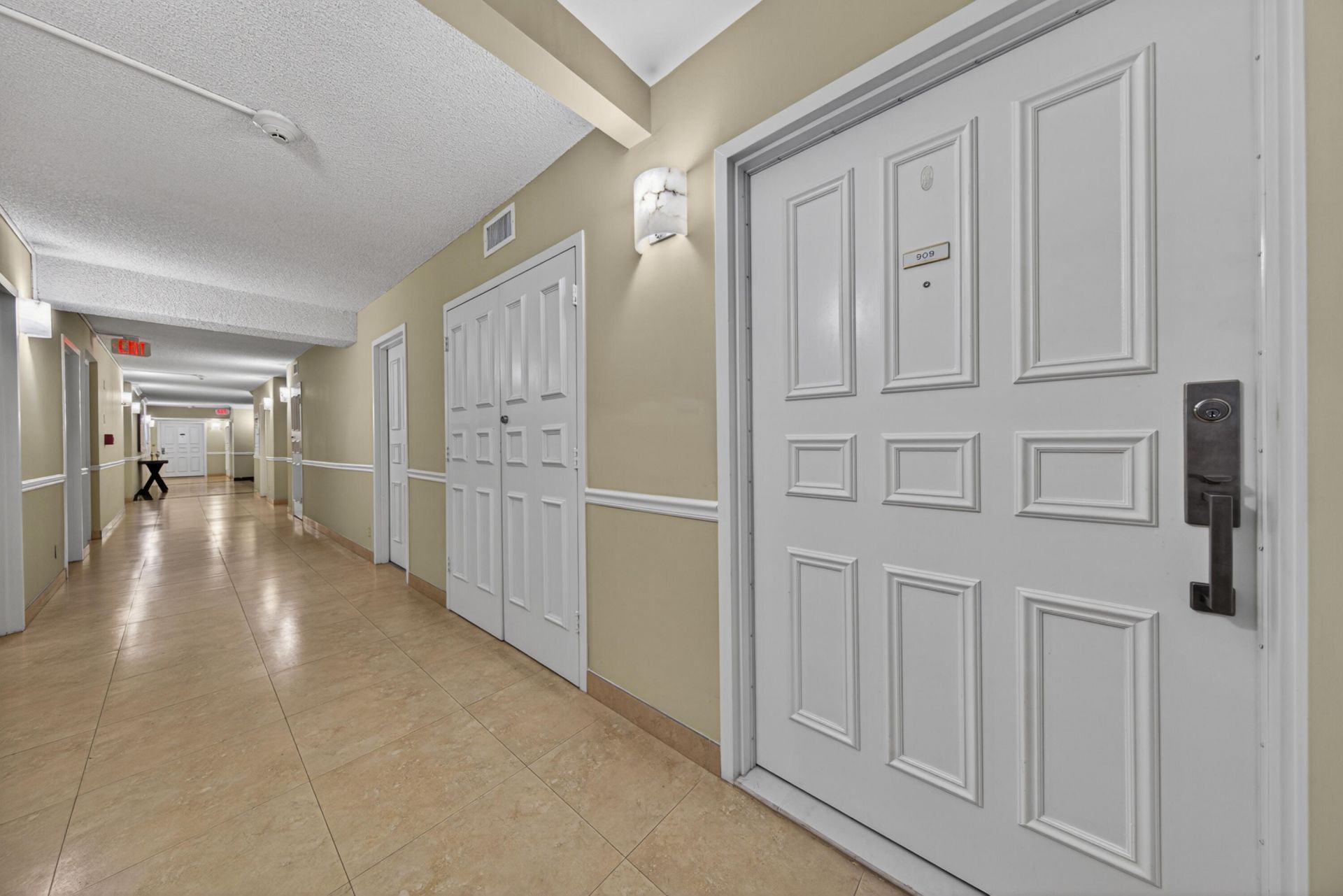 2200 S Ocean Lane, Unit 909, Fort Lauderdale, FL 33316 Photo