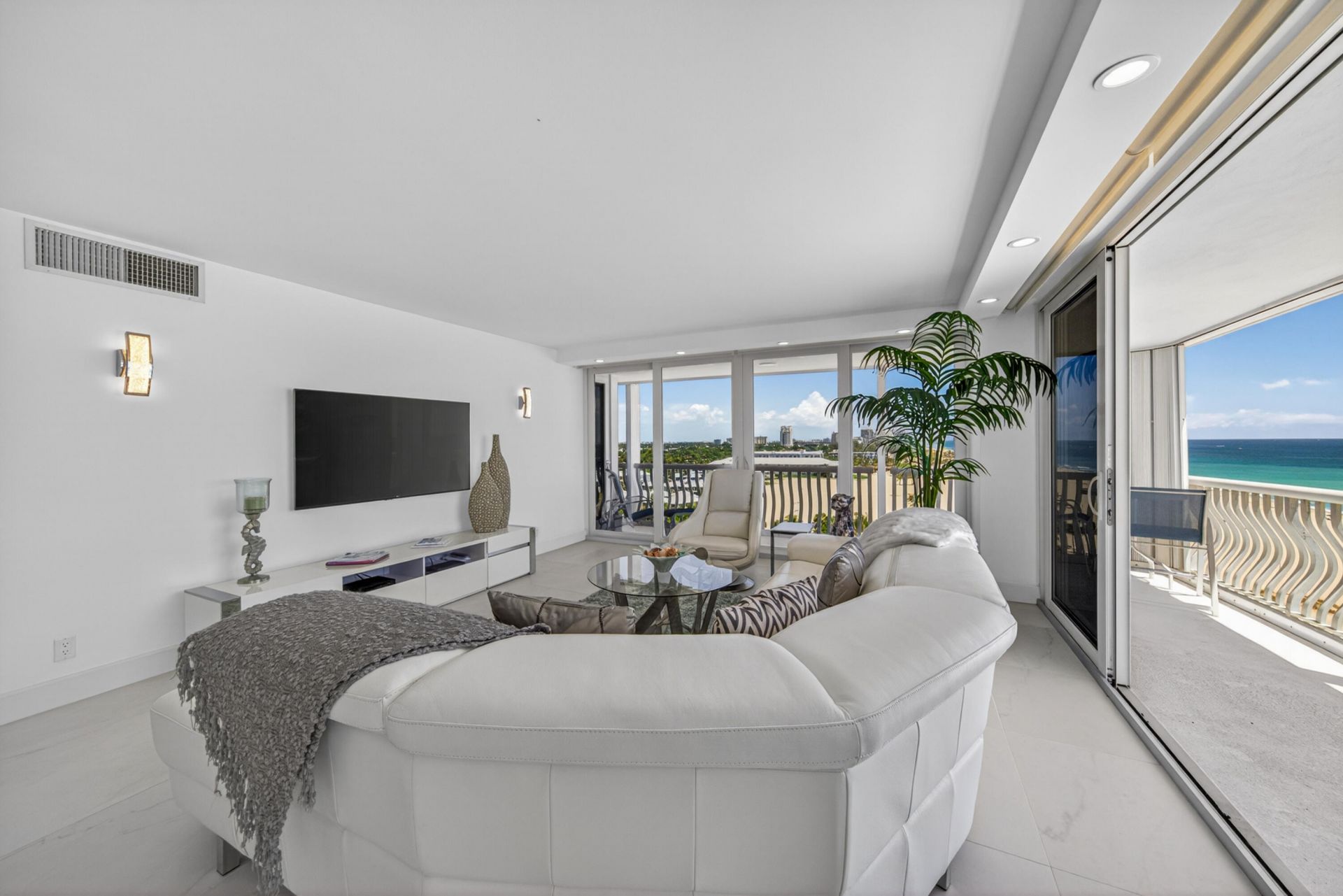 2200 S Ocean Lane, Unit 909, Fort Lauderdale, FL 33316 Photo