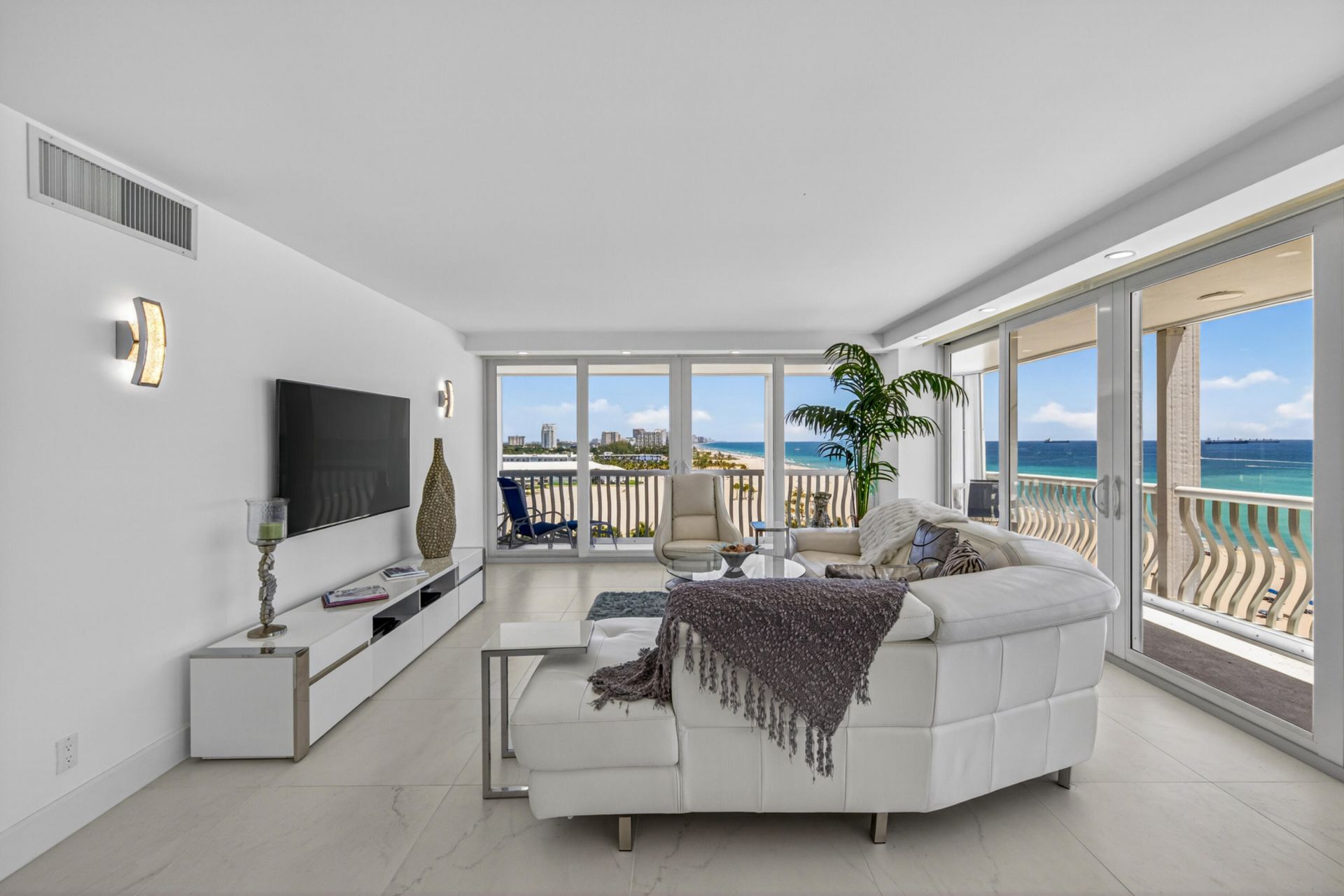 2200 S Ocean Lane, Unit 909, Fort Lauderdale, FL 33316 Photo