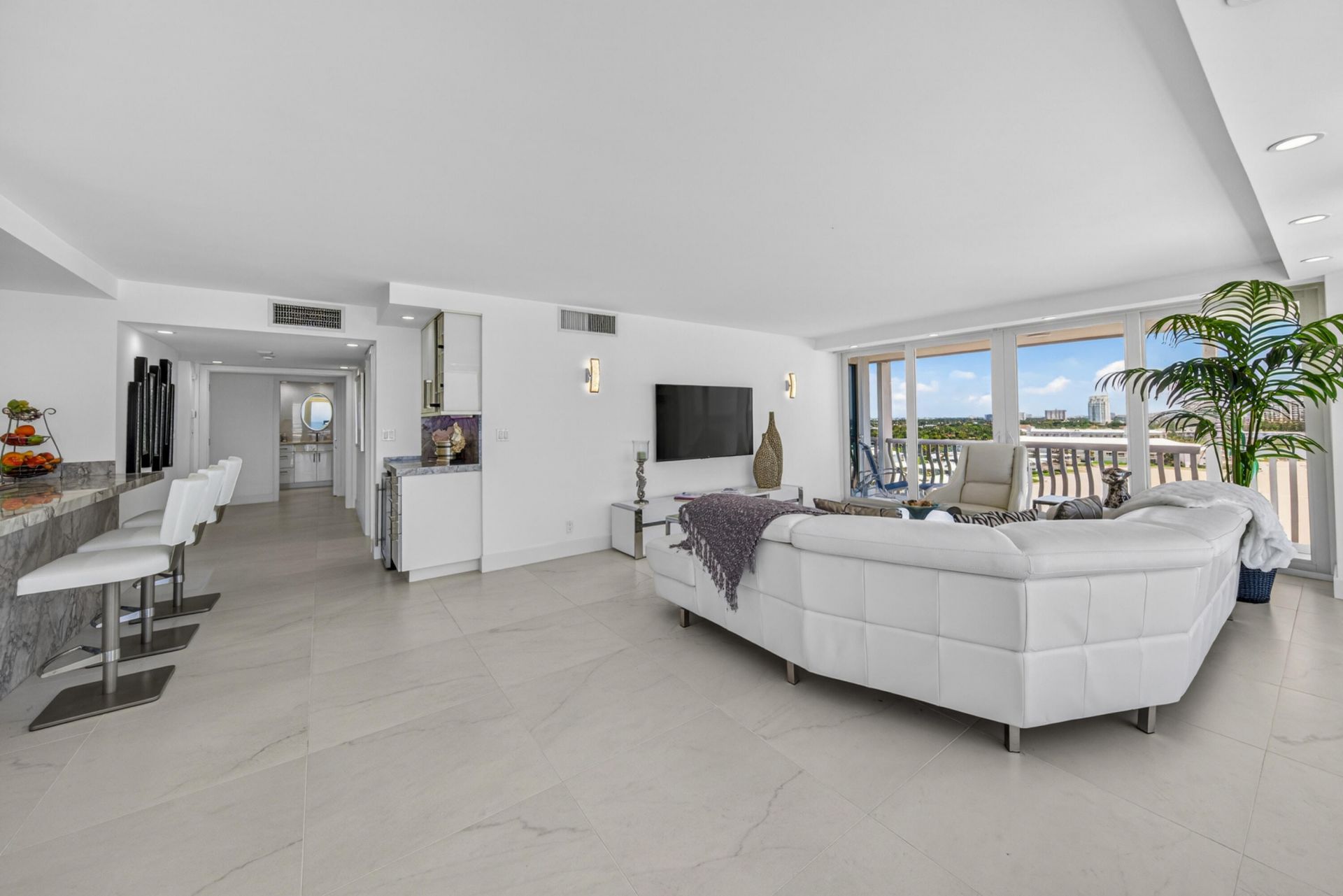 2200 S Ocean Lane, Unit 909, Fort Lauderdale, FL 33316 Photo