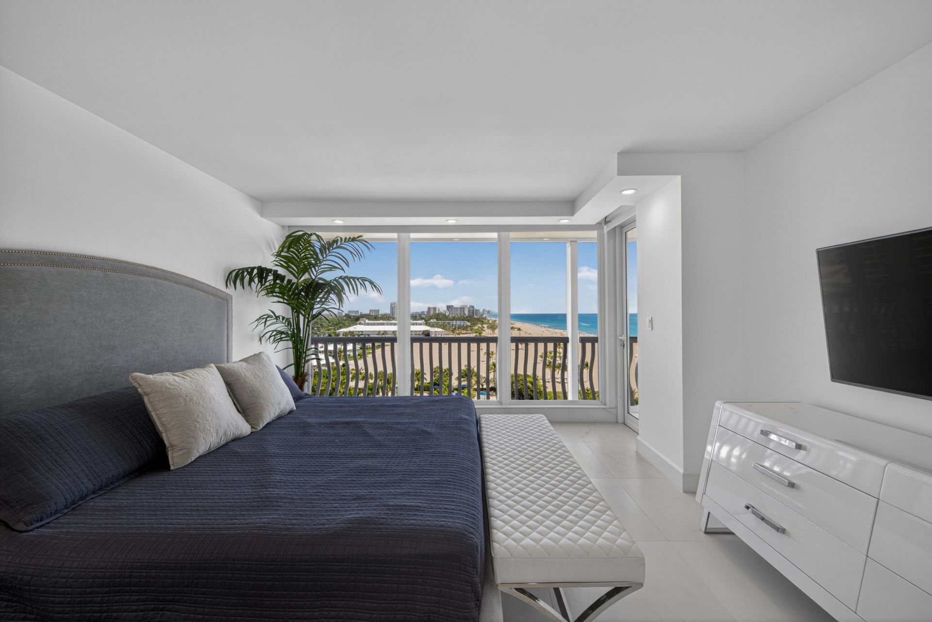 2200 S Ocean Lane, Unit 909, Fort Lauderdale, FL 33316 Photo