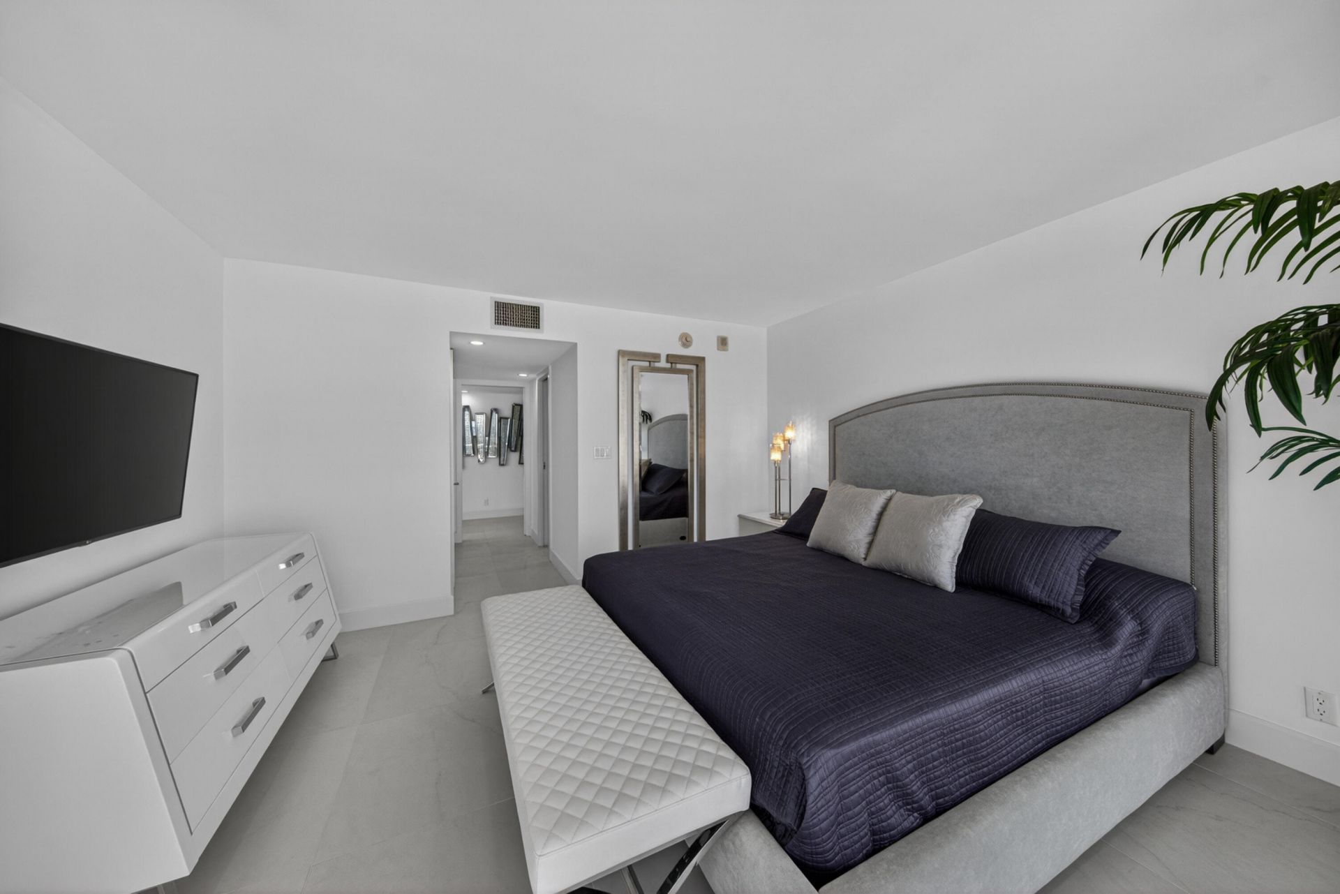2200 S Ocean Lane, Unit 909, Fort Lauderdale, FL 33316 Photo
