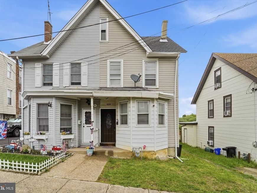 909 Pine Street , Darby, PA 19023 Main Photo