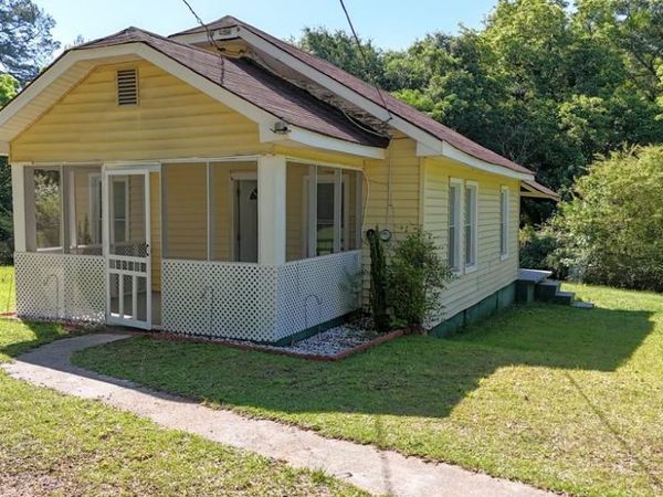 1186 E Tugalo Street , Toccoa, GA 30577