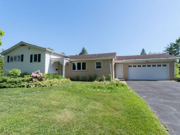 1322 Brook Lane , Glenview, IL 60025