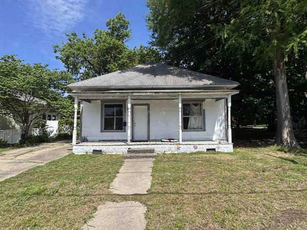 1303 S Buerkle Street, Stuttgart, AR 72160
