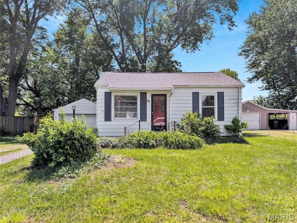 26 Fairway Drive , Fairview Heights, IL 62208