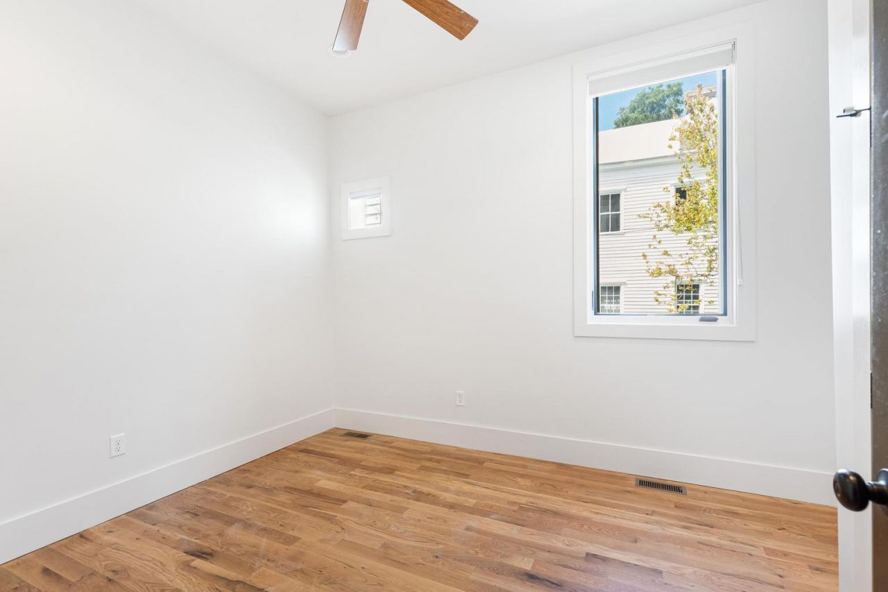 247 Rutledge Avenue Photo 12