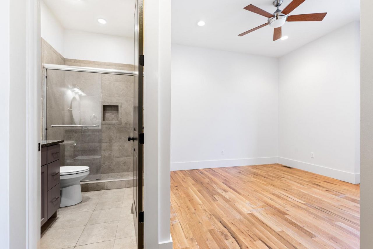 247 Rutledge Avenue Photo 13