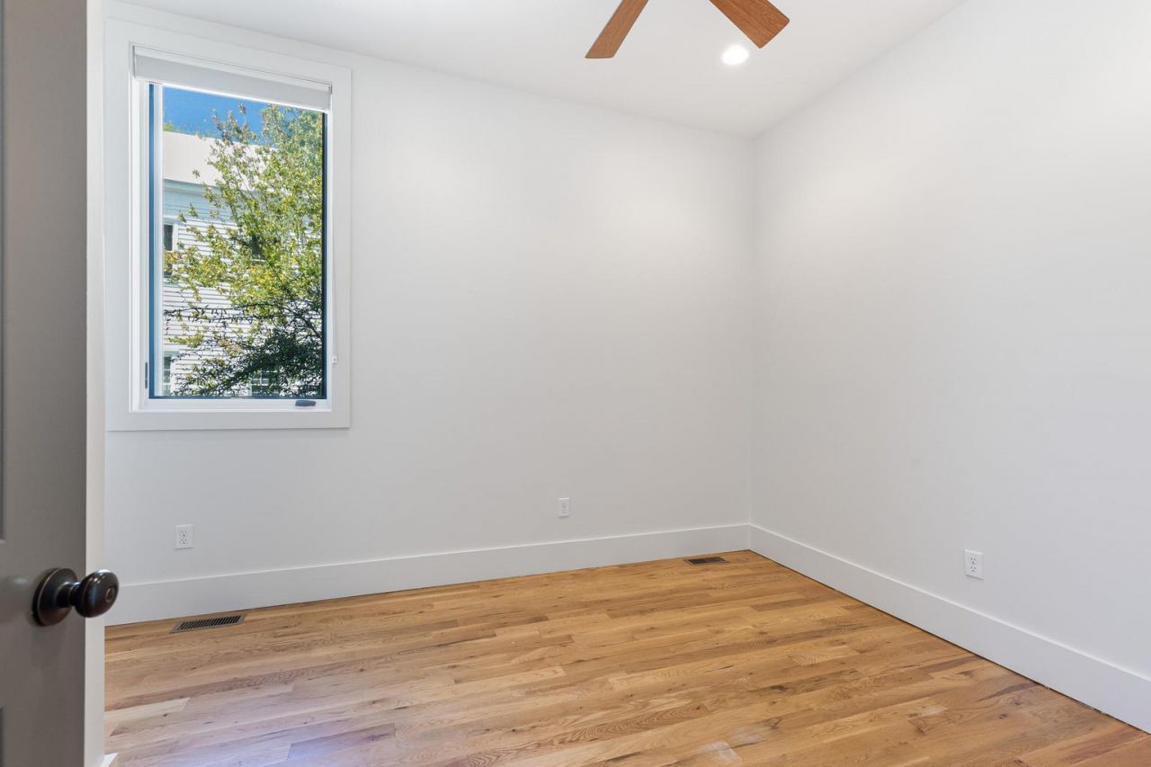 247 Rutledge Avenue Photo 17