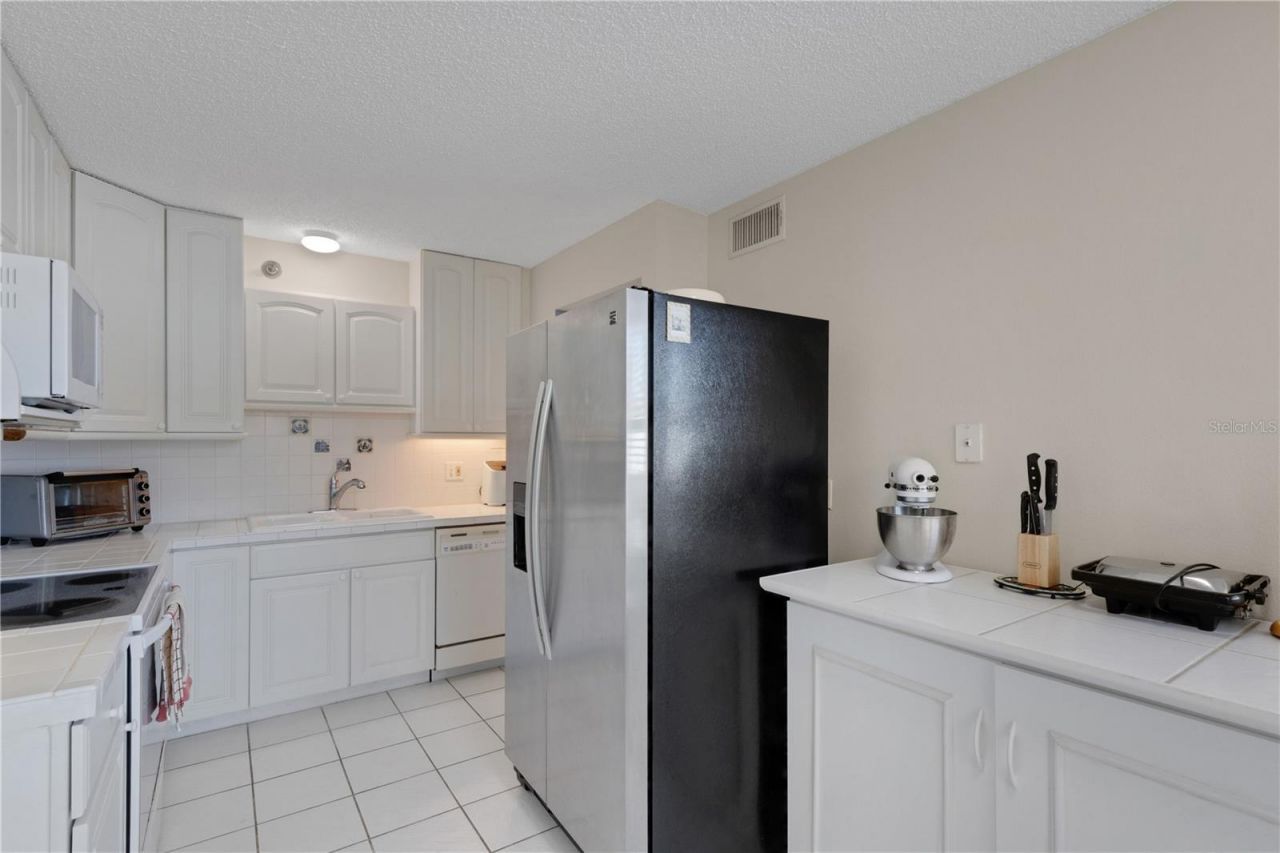 4480 Fairways Boulevard , Unit 208, Bradenton, FL 34209 Photo