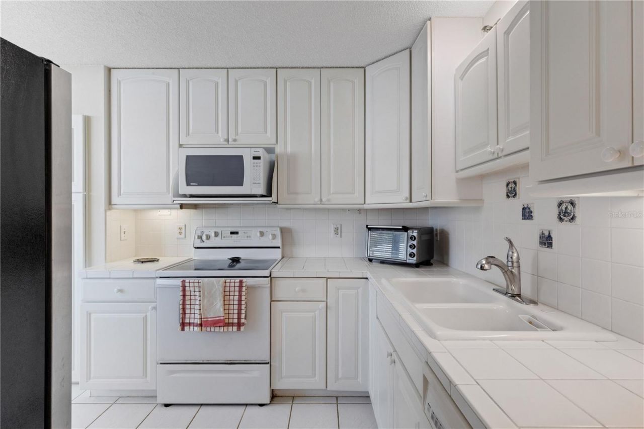 4480 Fairways Boulevard , Unit 208, Bradenton, FL 34209 Photo