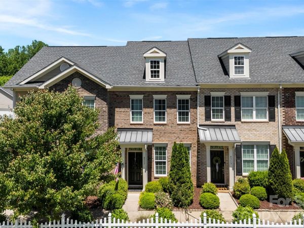 4317 Courtly Lane , Belmont, NC 28012