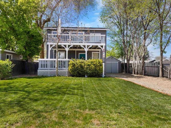 215 S Diamond St, Nampa, ID 83686